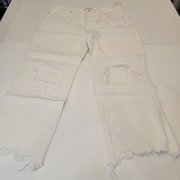Free People Maggie Mid Rise Straight Leg Jeans Size 32 NWT! White Button Fly - Picture 10 of 15